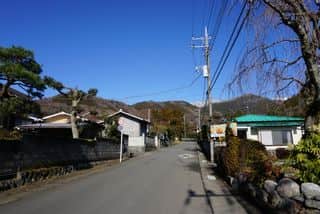 秦野市から見る丹沢山系